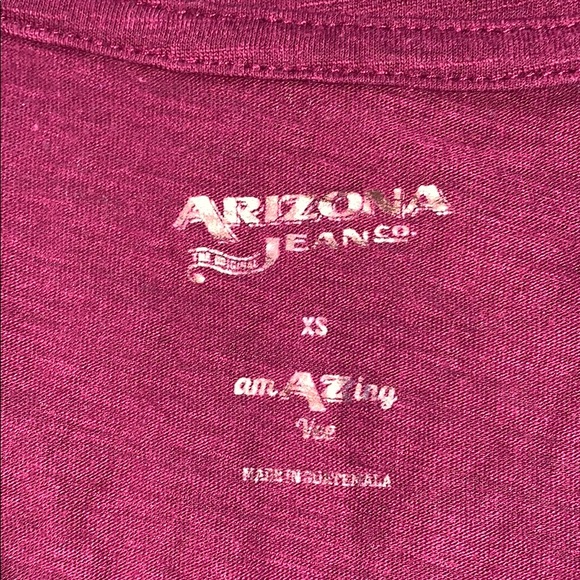 Maroon and black v-neck t-shirt. - Picture 1 of 4